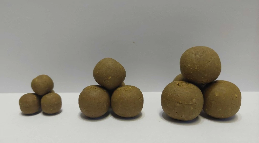 Boilies PRÉMIUM - Insect & Krill - Rychlorospustné